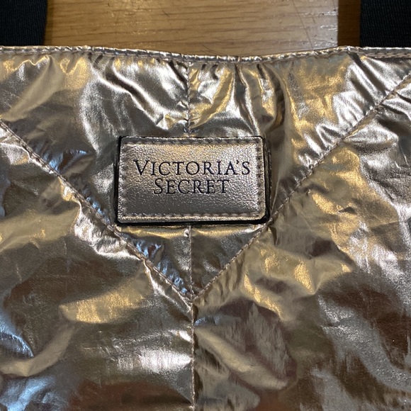 Victoria's Secret Rose Gold Quilted Metallic Tote - Picture 5 of 10